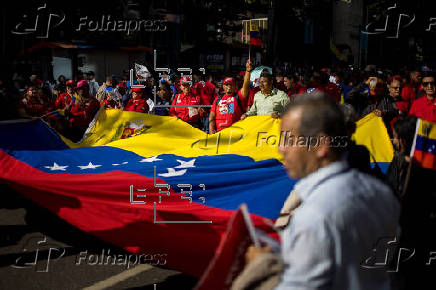 Chavistas marchan en Venezuela en respaldo a Maduro ante 