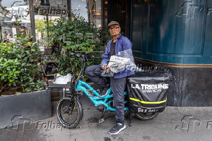 The last Newspaper Hawker in Paris to receive Order of Merit from President Macron