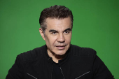 El actor Adrián Uribe va ‘Al Chile’ en su nueva docuserie sobre el picante mexicano