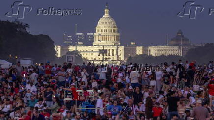 Fireworks illuminate the Washington Monument on Independence Day