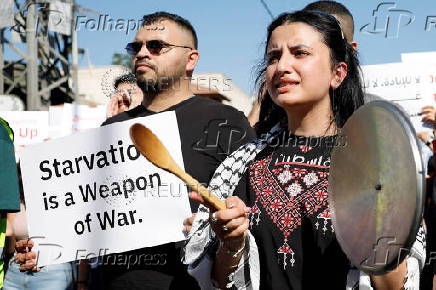 Protest calling on the government to end hunger in Gaza, in Sakhnin