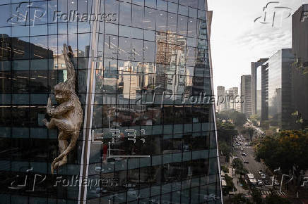 La escultura gigante de un mono en São Paulo subraya la importancia de la biodiversidad