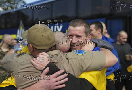 Ukraine and Russia exchange hundreds of prisoners of war