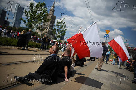 Poland's ruling party hosts 'Patriotic March' in Warsaw