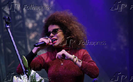 Virada Cultural - Vanessa da mata na Parada Inglesa