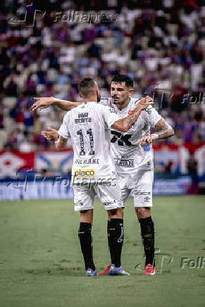Partida entre Fortaleza e Santos pelo Campeonato Brasileiro