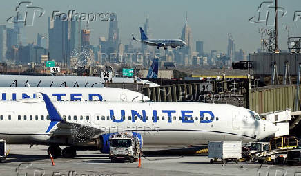 FILE PHOTO: FAA taking immediate steps to address flight woes at Newark