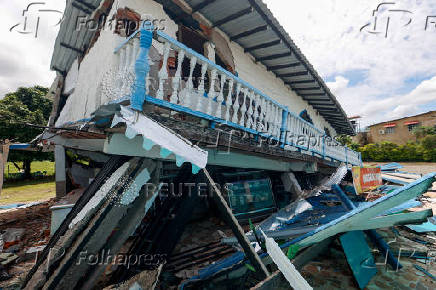 Aftermath of an earthquake in Paratebueno