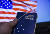 Os EUA endurecem regras de vistos, elevam custos de taxas