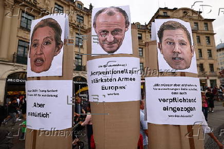Rally commemorates Anti-War Day in Munich