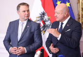 Chancellor Stocker and Vice-Chancellor Babler address the media before a cabinet meeting in Vienna