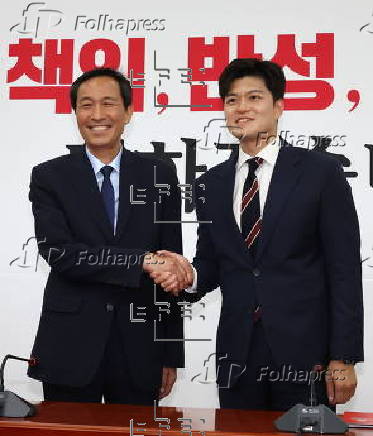 South Korea's opposition PPP party interim leader meets senior presidential secretary