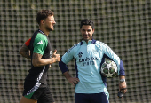 Champions League - Arsenal Training