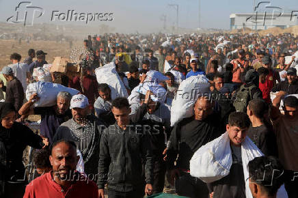 Visual story on the ordeal Gazans endure to get food under new aid distribution programme in Khan Younis
