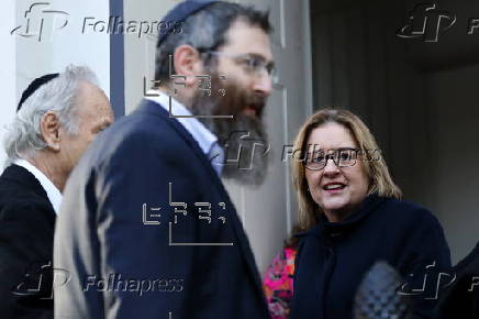 Victorian Premier Jacinta Allan visits East Melbourne Hebrew Congregation after attack