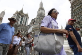 Thailand cuts foreign tourist forecasts due to the decline of Chinese visitors