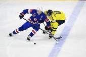 2025 IIHF Ice Hockey World Championship semifinals - Sweden vs USA