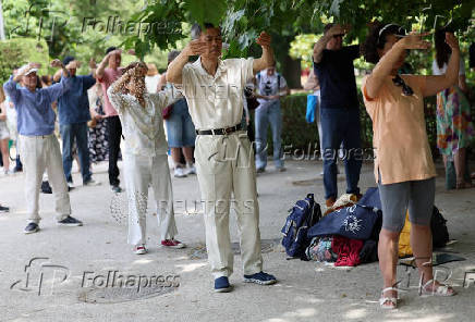 Spain faces unusually high temperatures during the spring