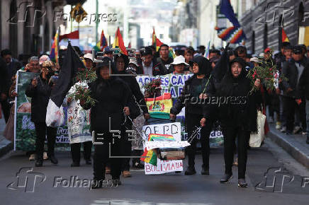 Morales insiste en forzar su candidatura con bloqueos de caminos en el centro de Bolivia