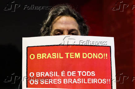 Manifestação pela taxação dos bilionários e pelo fim da escala 6x1 em São Paulo