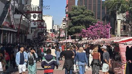 Movimentação no bairro da liberdade