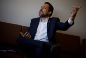 Guilherme Boulos durante entrevista na Câmara dos Deputados
