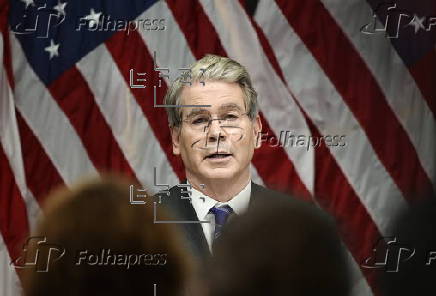 Second day of trade talks between China and the US in Stockholm