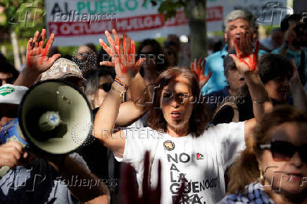 Demonstration in support of Global Sumud Flotilla in front of Israel embassy in Madrid