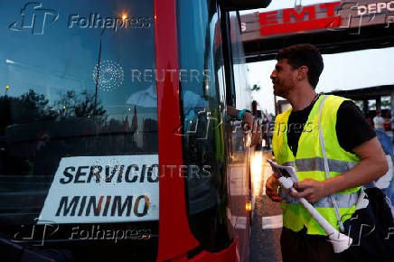 Regional general strike over deadly floods management in Valencia