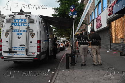1 homem morto e outros 2 feridos em tiroteio e corte na Avenida Westchester e na Avenida Southern, dentro dos limites do distrito 41, no bairro de Longwood, no Bronx, cidade de Nova York