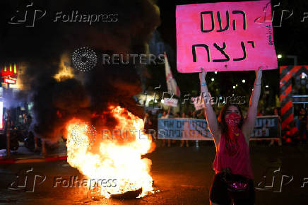 Protest demanding an end to the war in Gaza and the release of all hostages, in Tel Aviv