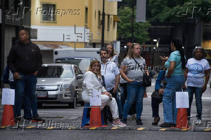 Abren los centros de votación para comicios municipales y consulta popular en Venezuela
