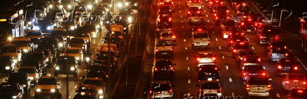 Trânsito parado na Avenida 23 de Maio,